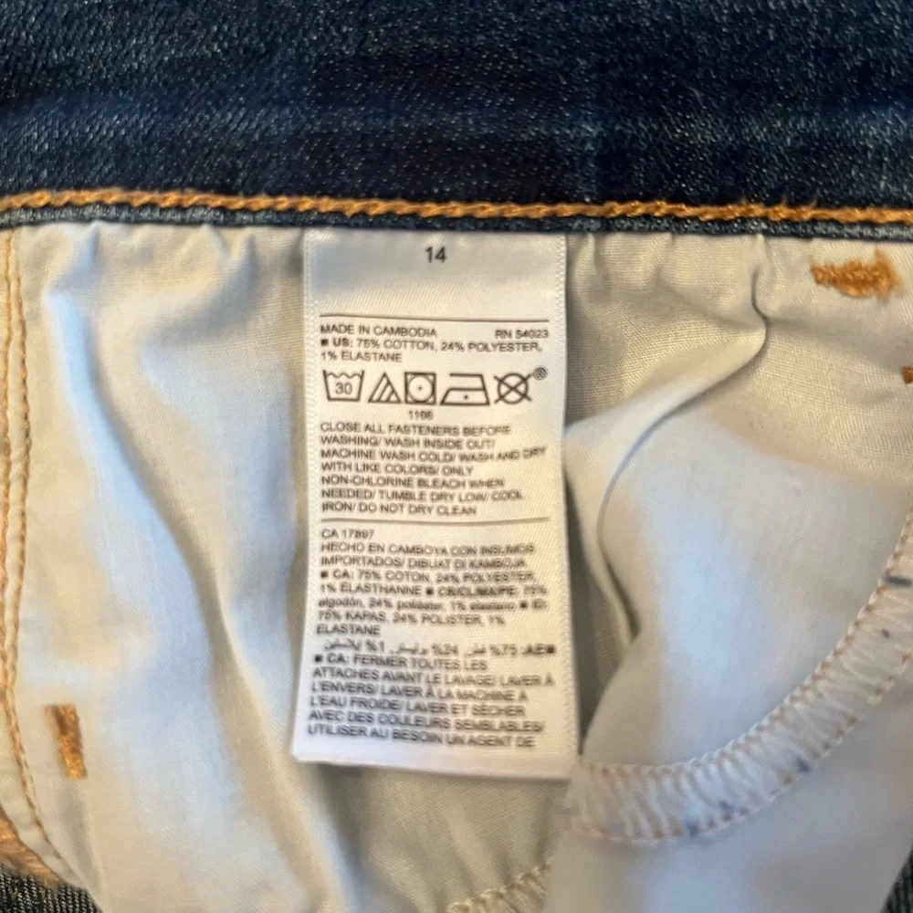 Old Navy Girls Denim Shorts Size 14 (girls)